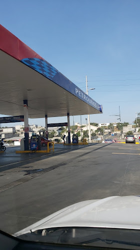 Opiniones de Petrolrios en Guayaquil - Gasolinera