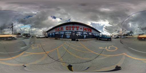 Used Car Dealer «Car City on 14th», reviews and photos, 4131 E 14th St, Des Moines, IA 50313, USA