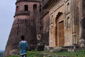Gulganj Fort image