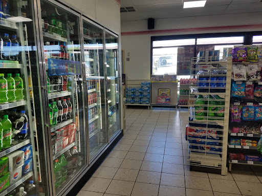 Convenience Store «7-Eleven», reviews and photos, 1570 N Randall Rd, Elgin, IL 60123, USA