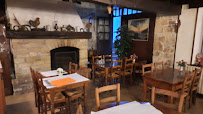 Atmosphère du Restaurant Le Vieux Logis à Serrières-sur-Ain - n°7