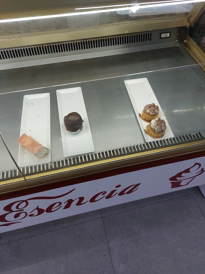 La Esencia