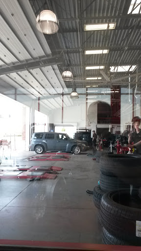Tire Shop «Discount Tire», reviews and photos, 2900 Mt Williams Dr, Norman, OK 73069, USA