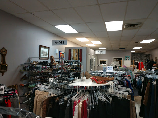 Thrift Store «Peace River Center Thrift Shoppe», reviews and photos, 4419 Florida Ave S # 5, Lakeland, FL 33813, USA