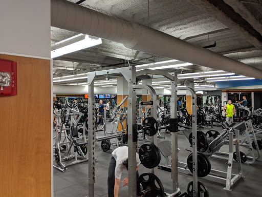 Gym «LA Fitness», reviews and photos, 5444 N Cumberland Ave, Chicago, IL 60656, USA