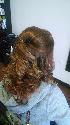 Hair Salon «Unique Hair Designs», reviews and photos, 3035 Rhea County Hwy, Dayton, TN 37321, USA