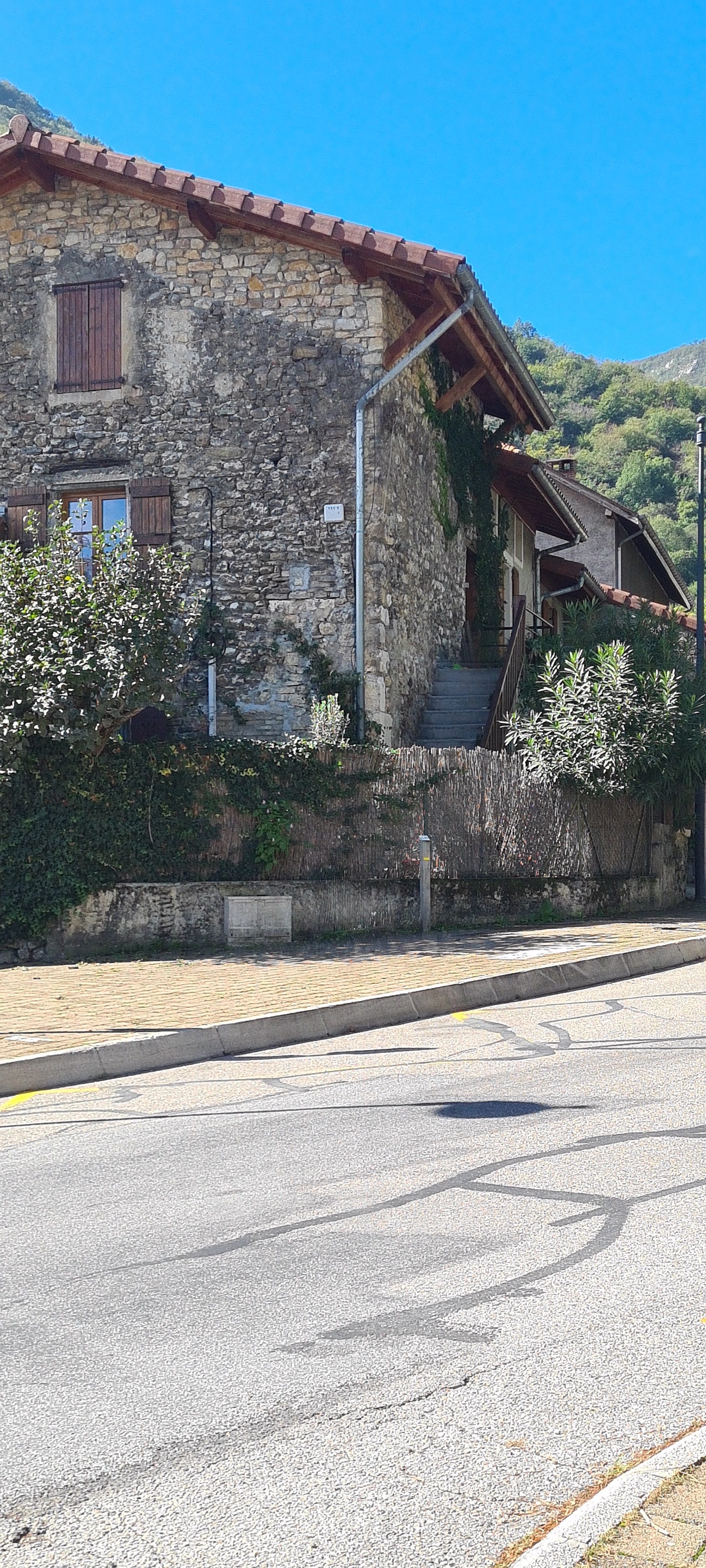 Photo n° 4 de l'avis de Grzegorz. fait le 02/10/2022 à 16:08