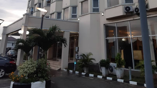 Reventon Park Hotel, No 7 Brookstone Close, GRA PHASE 3 500272, Port Harcourt, Nigeria, National Park, state Rivers