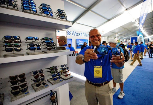 Marine Supply Store «West Marine», reviews and photos, 3635 S Dixie Hwy, Miami, FL 33133, USA