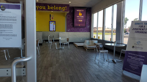 Gym «Planet Fitness», reviews and photos, 1906 N Frazier St, Conroe, TX 77301, USA