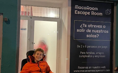 MacaRoom Escape Room image