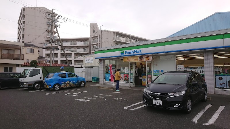 ファミリーマート 東大阪楠根店