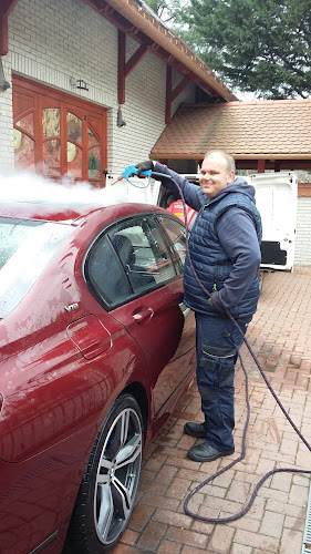 Opinii despre Gőzös Mobil Autómosó în Budapest - Autómosó