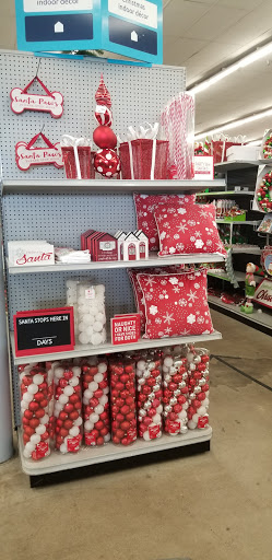 Home Goods Store «At Home», reviews and photos, 3100 Washtenaw Ave, Ypsilanti, MI 48197, USA