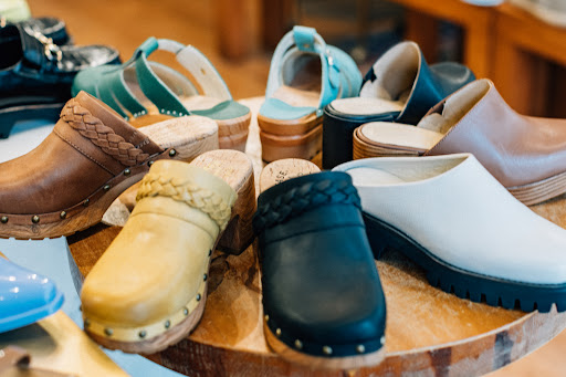 Shoe Store «Shoe Market», reviews and photos, 160 N 6th St, Brooklyn, NY 11211, USA