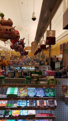 Supermarket «Super Stop & Shop», reviews and photos, 533 E Main St, Bay Shore, NY 11706, USA