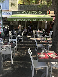 Atmosphère du Restaurant Brasserie Le Macchiato Caffè à Mouans-Sartoux - n°1