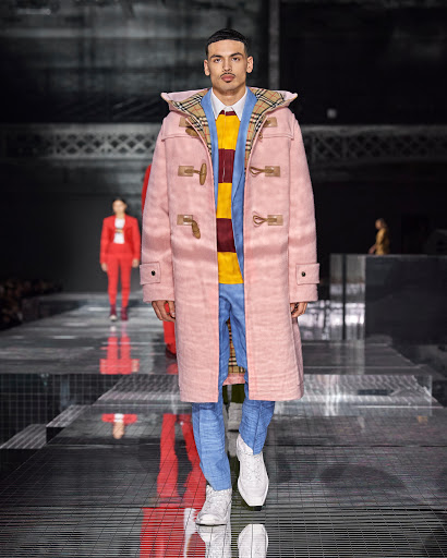 Clothing Store «Burberry Outlet», reviews and photos, 8200 Vineyard Dr, Orlando, FL 32821, USA