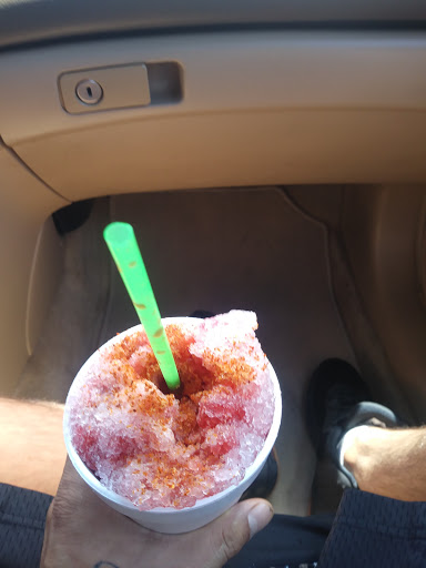 Ice Cream Shop «R & M Snow Fun Shave Ice», reviews and photos, 1329 Main St, Delano, CA 93215, USA