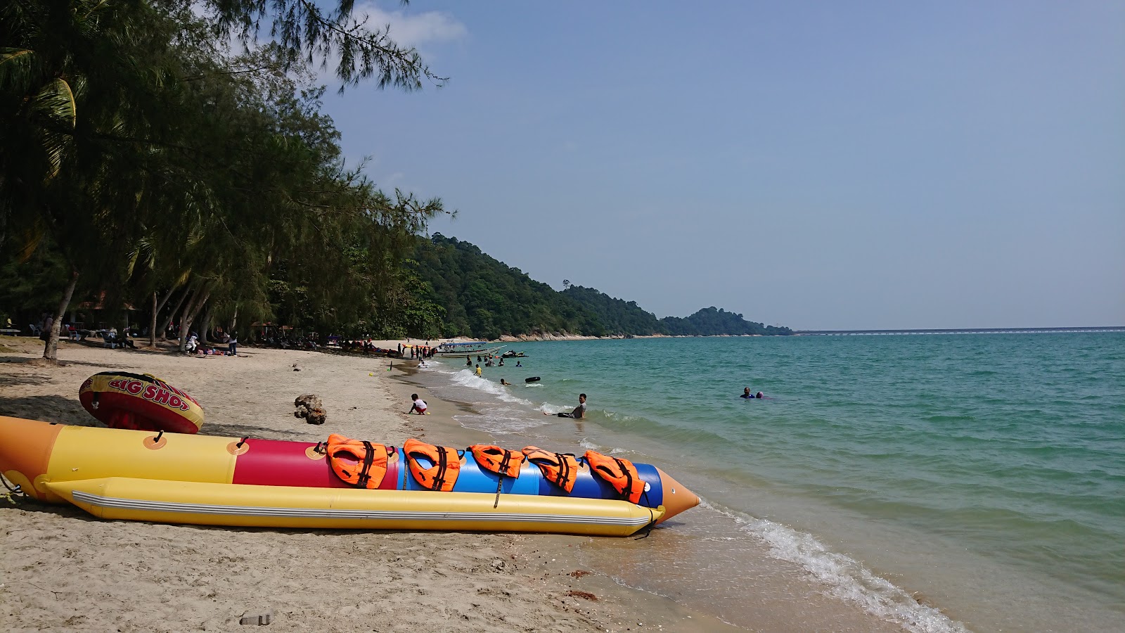 Teluk Batik Beach'in fotoğrafı imkanlar alanı