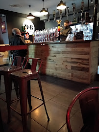Atmosphère du Restaurant américain Bar & Beer Ménilmontant à Paris - n°7