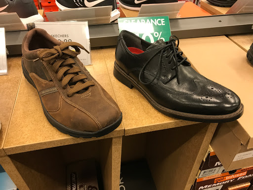 Shoe Store «DSW Designer Shoe Warehouse», reviews and photos, 1650 Airport Blvd #350, Pensacola, FL 32504, USA