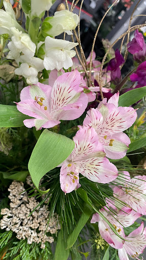 Florist «Expressions Florist», reviews and photos, 1190 E Imperial Hwy, Placentia, CA 92870, USA