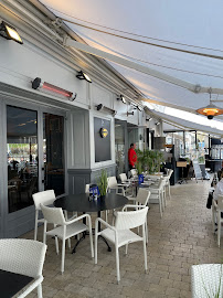Atmosphère du Restaurant La Marine à Saint-Martin-de-Ré - n°2