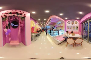 Amore Cafe & play zone image
