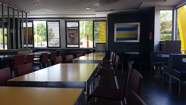 Imagen de McDonalds (1 de 8)