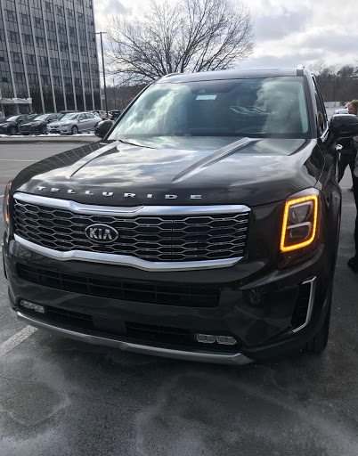 Kia Dealer «Monroeville Kia», reviews and photos, 3721 William Penn Hwy, Monroeville, PA 15146, USA