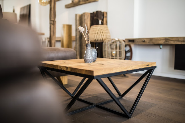 Demiba Natürliches Interior Design - Möbelgeschäft