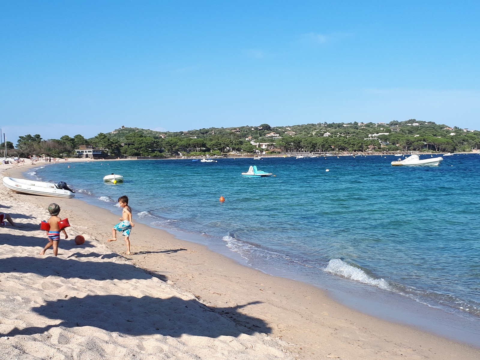 Photo of Plage de Cala Rossa II with bright fine sand surface