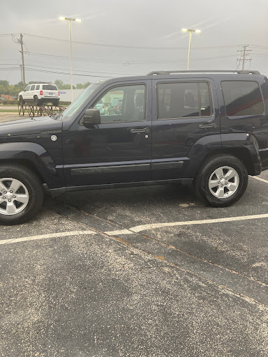 Used Car Dealer «Auto Warehouse», reviews and photos, 3375 Grand Ave, Waukegan, IL 60085, USA