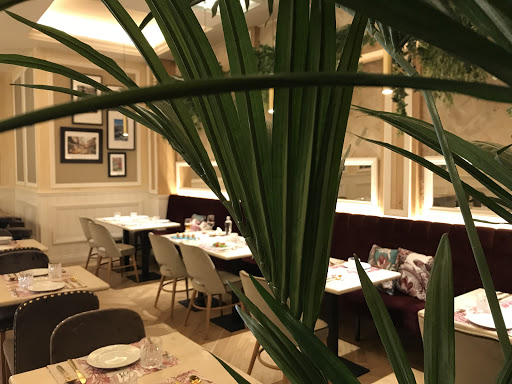 Información y opiniones sobre Miss Tem de Sevilla