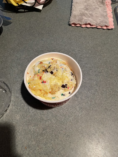 Ice Cream Shop «Cold Stone Creamery», reviews and photos, 1600 Warren St #4, Mankato, MN 56001, USA