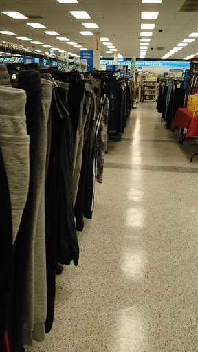 Clothing Store «Ross Dress for Less», reviews and photos, 240 N Courtenay Pkwy, Merritt Island, FL 32953, USA