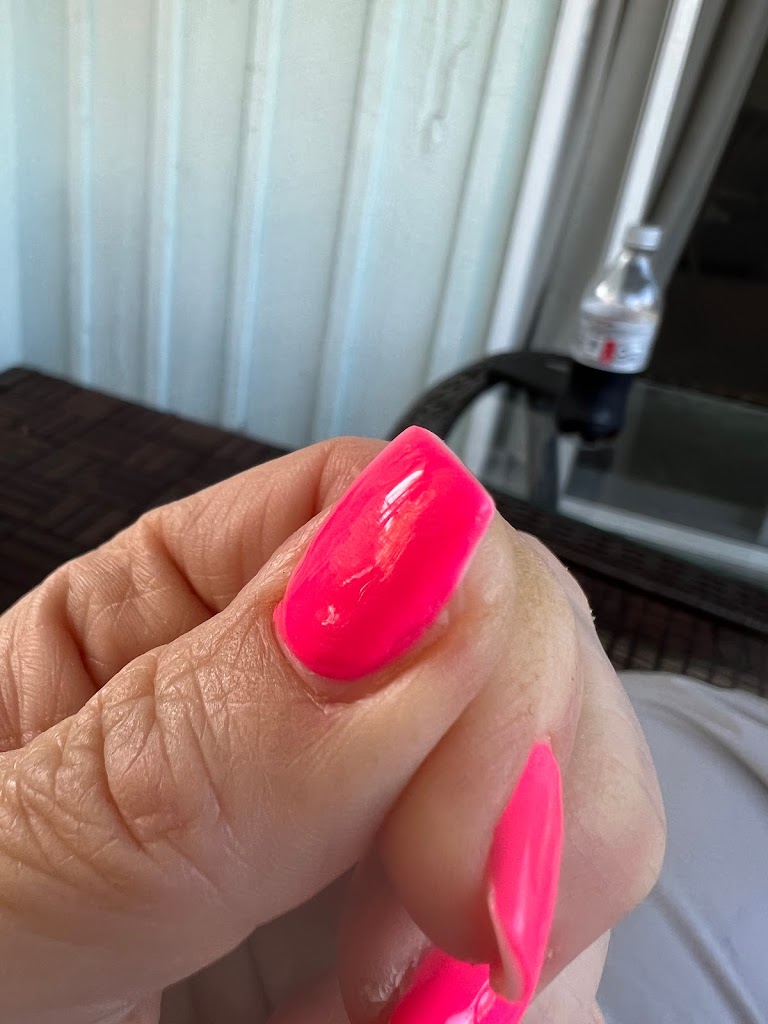 Le Nails 04468