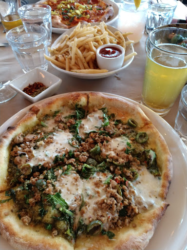 Shopping Mall «Flower Hill Promenade», reviews and photos, 2720 Via De La Valle, Del Mar, CA 92014, USA