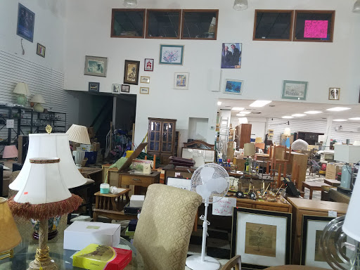 Thrift Store «Sun Rise Thrift Store», reviews and photos, 1880 S Havana St, Aurora, CO 80012, USA