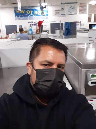 Laundromat «Drop A Load Laundromat», reviews and photos, 350 W St Georges Ave, Linden, NJ 07036, USA