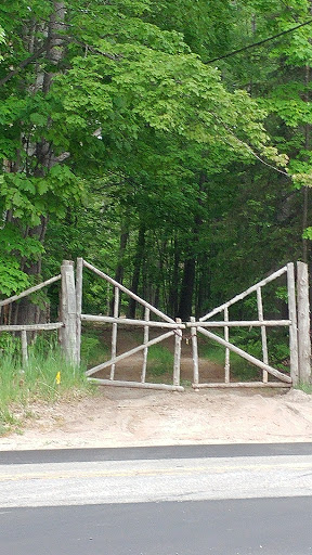 Public Golf Course «Manitou Passage Golf Club», reviews and photos, 4600 S Club Dr, Cedar, MI 49621, USA