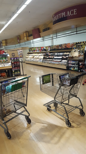 Grocery Store «Giant Food Stores», reviews and photos, 539 Oak Ave, Aldan, PA 19018, USA