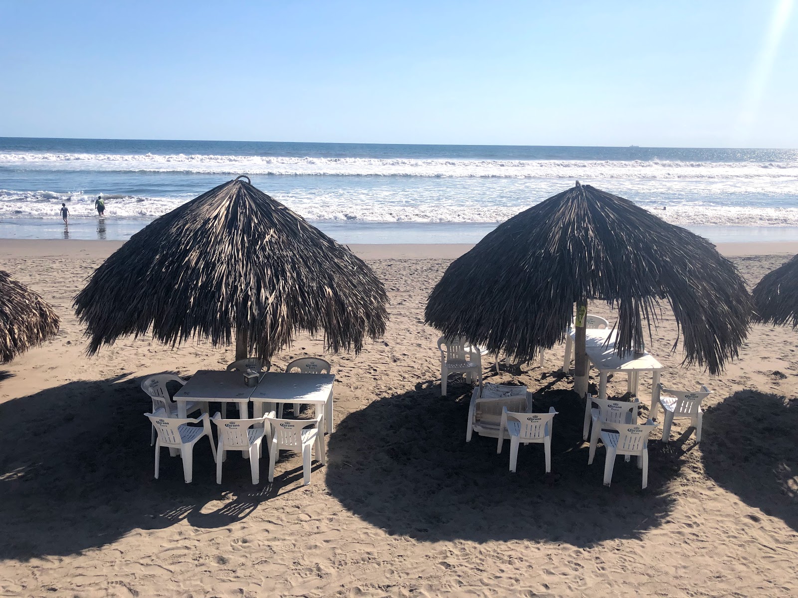 Playa Erendira'in fotoğrafı - rahatlamayı sevenler arasında popüler bir yer