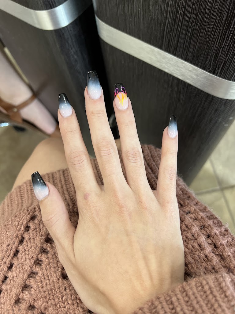 Classy Nails 21014