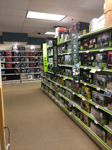 Computer Store «Micro Center», reviews and photos, 11755 Mosteller Rd, Sharonville, OH 45241, USA