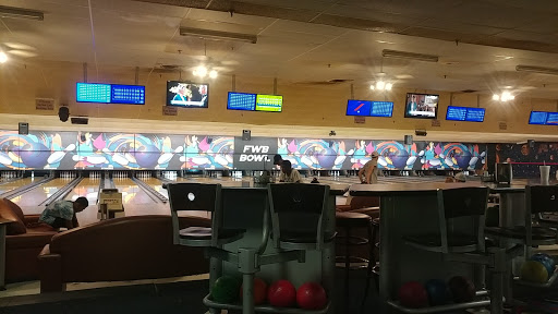 Bowling Alley «Fort Walton Beach Bowl», reviews and photos, 745 Beal Pkwy NW, Fort Walton Beach, FL 32547, USA