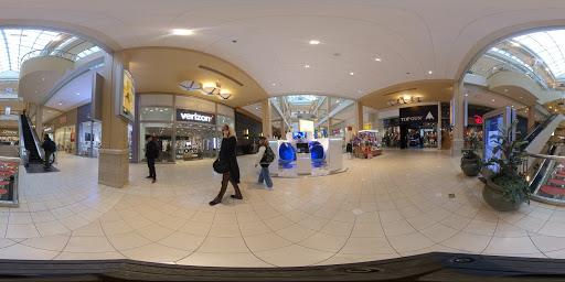 Cell Phone Store «Verizon», reviews and photos, 90-15 Queens Blvd, Elmhurst, NY 11373, USA