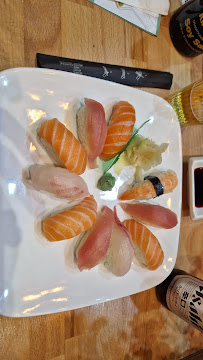 Plats et boissons du Restaurant japonais Sushi Bar à Paris - n°9
