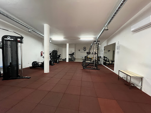 Gimnasio Municipal en Perales del Puerto, Cáceres‎